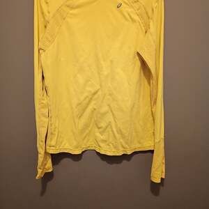 ASICS Women's Yellow Seamless Long Sleeve Running Performance Base Layer Shirt